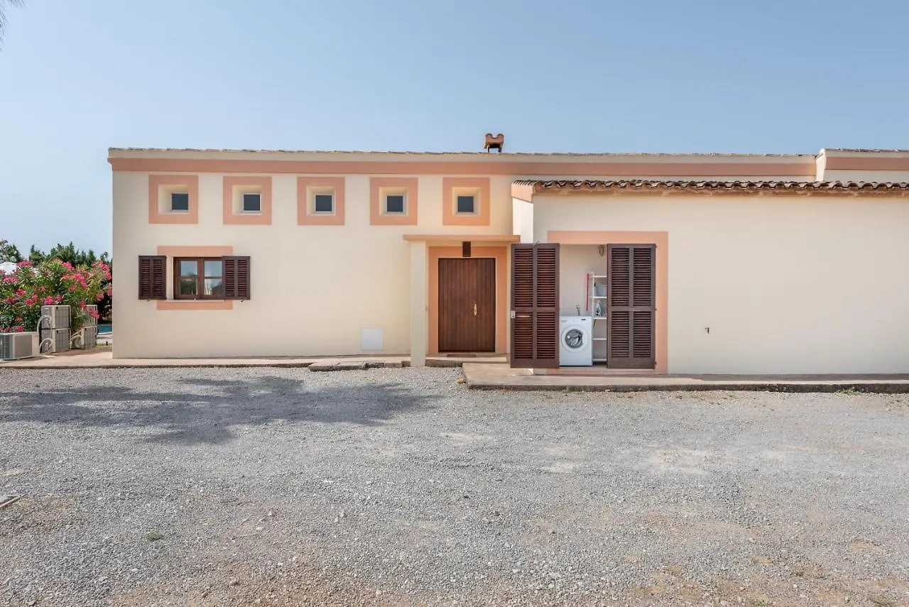 Finca Es Garrover Феланич